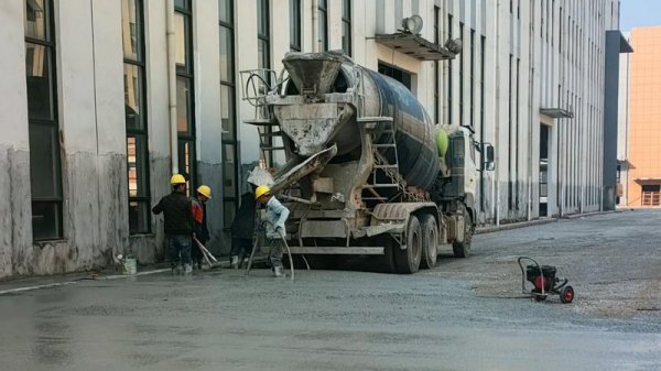 工業(yè)廠房裝修地面地坪的類型及其特點是什么？